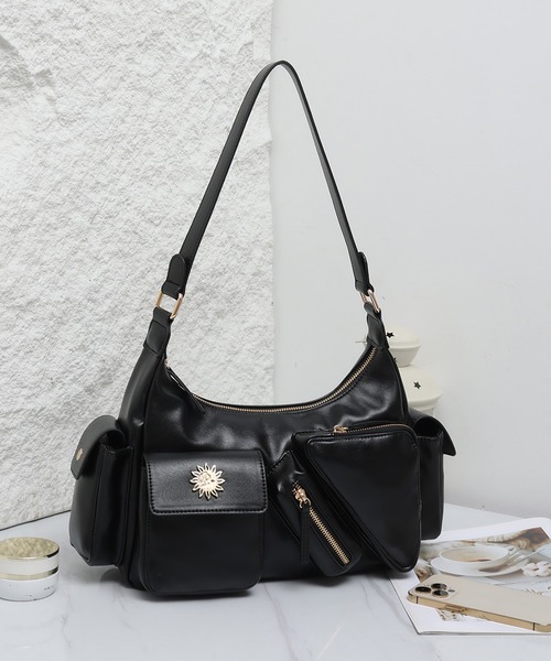 新品 タグ付き evris 鞄 スタッズモチーフアニマルハンドBAG[品番：MKSW0064933]｜EVRIS