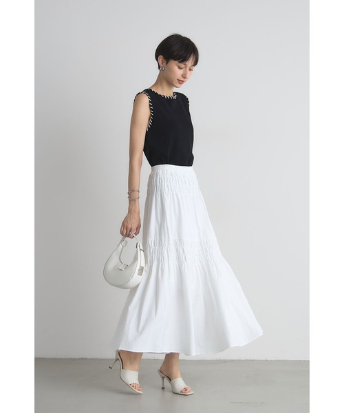 &. NOSTALGIA（アンドドットノスタルジア）の「シャーリングティアードスカート（スカート・レディース・オフホワイト/ブラック・M）」の3枚目の写真