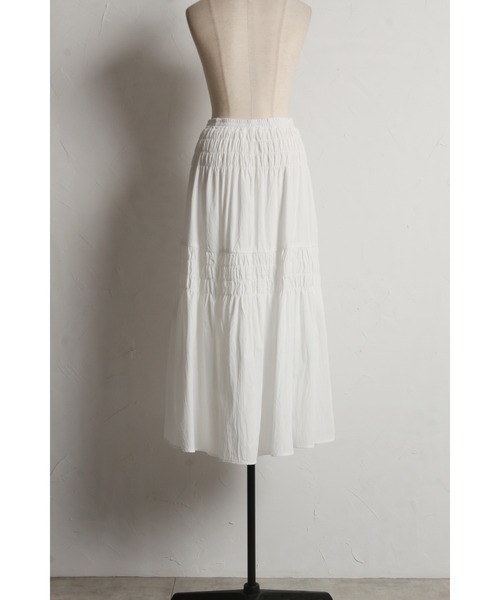 &. NOSTALGIA（アンドドットノスタルジア）の「シャーリングティアードスカート（スカート・レディース・オフホワイト/ブラック・M）」の15枚目の写真