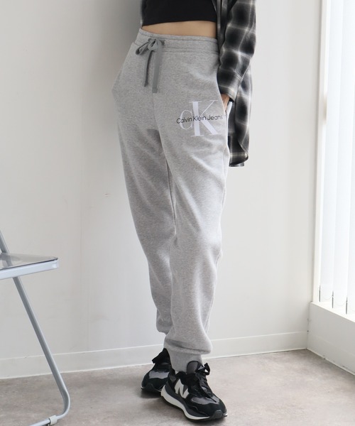 Calvin Klein(カルバン・クライン)の「【Calvin Klein/カルバンクライン】 MONOGRAM FLEECE JOGGER/モノグラム プリント スウェットジョガーパンツ(スウェットパンツ・メンズ・ブラック/ヘザーグレー・S/M/L/XL)」の18枚目の写真