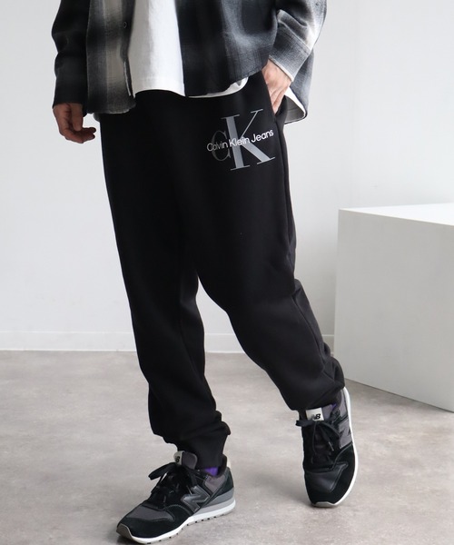 Calvin Klein(カルバン・クライン)の「【Calvin Klein/カルバンクライン】 MONOGRAM FLEECE JOGGER/モノグラム プリント スウェットジョガーパンツ(スウェットパンツ・メンズ・ブラック/ヘザーグレー・S/M/L/XL)」の22枚目の写真