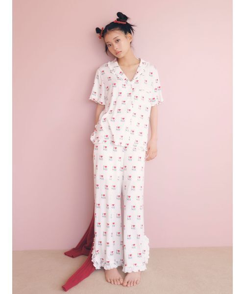 SNIDEL HOME(スナイデルホーム)の「【接触冷感】カットレーヨン開襟シャツ(ルームウェア/パジャマ・レディース・アイボリー/ライトベージュ/ピンク・F)」の6枚目の写真