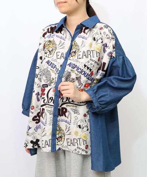 ScoLar（スカラー）の「152748：タイガー柄切替デニムシャツ（シャツ