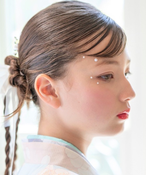 Catherine Cottage（キャサリンコテージ）の「【ZOZO限定】フェイス＆ヘア用パールシール　4シートセット（その他ヘアアクセサリー・キッズ・ホワイト・FREE）」の6枚目の写真