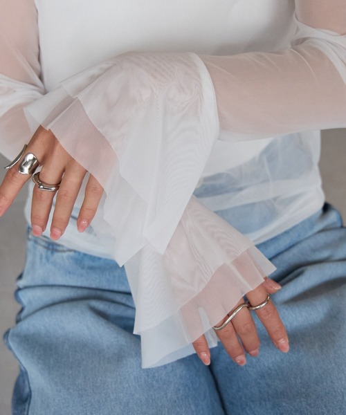 r.(アールドット)の「フレアスリーブ シアートップス(Tシャツ/カットソー・レディース・オフホワイト/ブラック/アイボリー・FREE)」の12枚目の写真