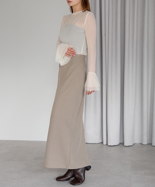 r.(アールドット)の「フレアスリーブ シアートップス(Tシャツ/カットソー・レディース・オフホワイト/ブラック/アイボリー・FREE)」の4枚目の写真