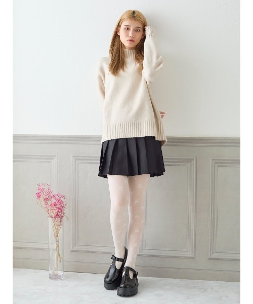 tutuanna(チュチュアンナ)の「まるで素肌のようなフェイクタイツ80デニール(ドット×リボン柄)(タイツ/ストッキング・レディース・ブラック/オフホワイト・M-L)」の15枚目の写真