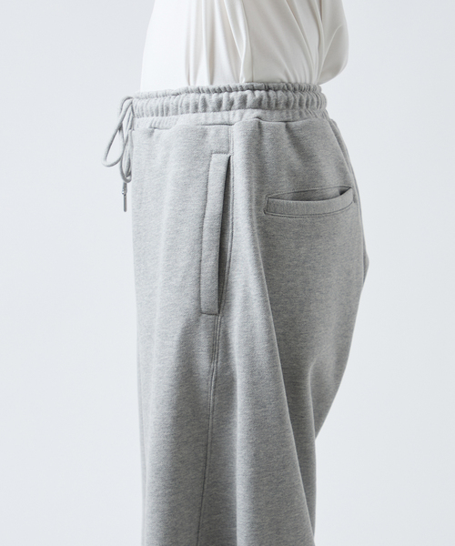 B.C STOCK（ベーセーストック）の「3D BAGGY スウェットパンツ（スウェットパンツ・メンズ・ブラック/アイボリー/グレー/チャコールグレー・LARGE/MEDIUM）」の16枚目の写真