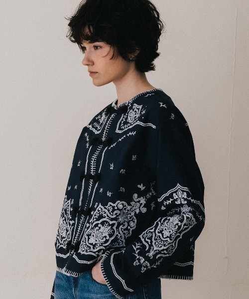 CREDONA(クレドナ)の「VENEZIA LACE BLOUSE/ヴェネツィアレースブラウス(シャツ/ブラウス・レディース・ネイビー/ホワイト・FREE)」の3枚目の写真