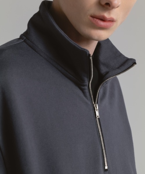 CINOH（チノ）の「HELENE SWEAT HALF ZIP PULLOVER（スウェット・メンズ・グレー/ブラック・46/44）」の18枚目の写真