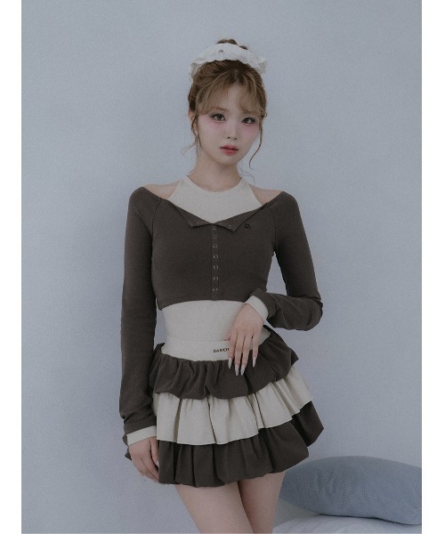 Darich（ダーリッチ）の「オフショルレイヤードリブトップス（その他トップス・レディース・チャコールグレー/ピンク/モカ・FREE）」の4枚目の写真