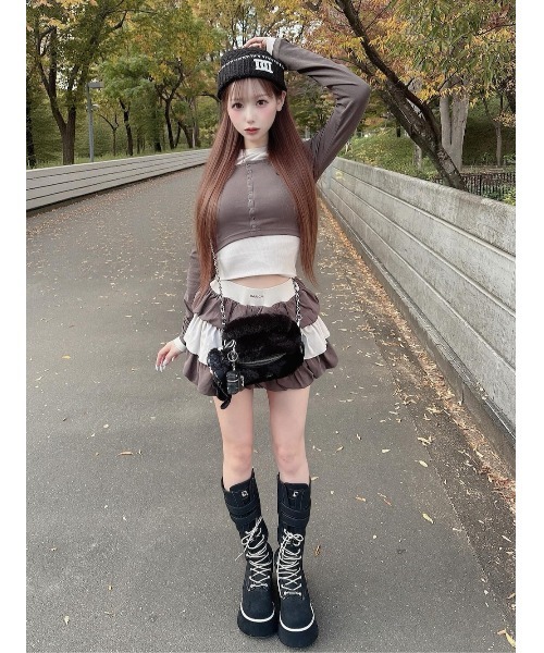 Darich（ダーリッチ）の「オフショルレイヤードリブトップス（その他トップス・レディース・チャコールグレー/ピンク/モカ・FREE）」の13枚目の写真
