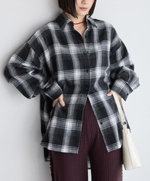 MONO-MART（モノマート）の「オンブレチェック オーバーサイズレギュラーカラーシャツ（シャツ/ブラウス・レディース）」