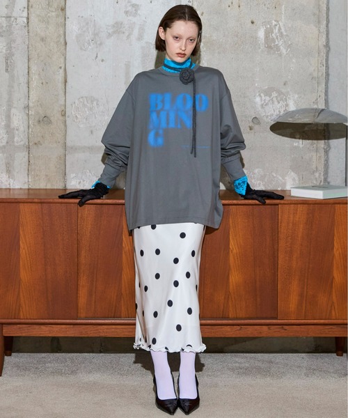 MAISON SPECIAL(メゾンスペシャル)の「Blur Print Long Tee / ブラープリントロンTEE(Tシャツ/カットソー・レディース・ブラック/グレー/ホワイト/ベージュ・FREE)」の5枚目の写真