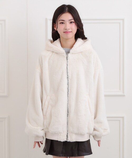 セール】リバーシブルフェイクファーブルゾン（ブルゾン）｜PINK-latte