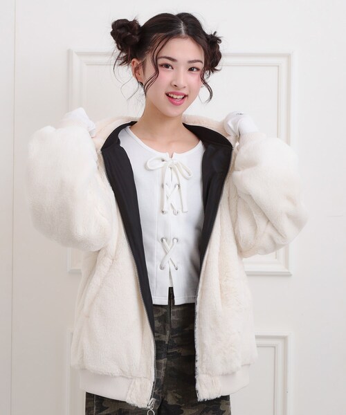 リバーシブルフェイクファーブルゾン（ブルゾン）｜PINK-latte