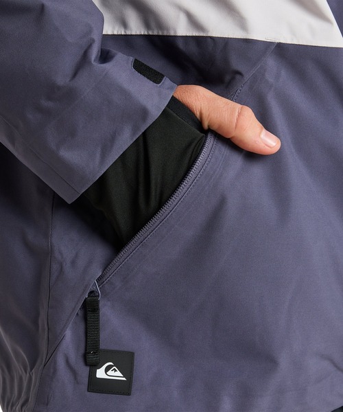 Quiksilver（クイックシルバー）の「FOREVER STRETCH GORE/クイックシルバーゴアテックススキースノーボードウェア(ジャケット)（マウンテンパーカー・メンズ・グリーン/ブラック・LARGE/SMALL/MEDIUM/X-LARGE）」の10枚目の写真