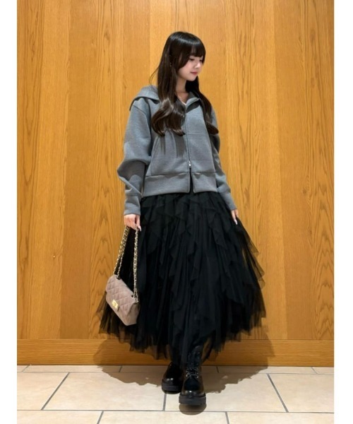 allureville(アルアバイル)の「◇エアクッションフーディー(パーカー・レディース・ライトグレー/チャコールグレー・2)」の10枚目の写真