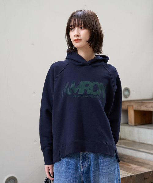 AMERICANA(アメリカーナ)の「【AMERICANA×MICA&DEAL/ アメリカーナ×マイカ】parka 裏起毛ロゴパーカー/ スウェット / フーディー(パーカー・レディース・ダークネイビー/チャコールグレー/ブラウン・フリー)」の5枚目の写真