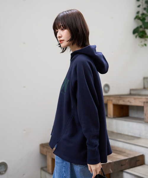 AMERICANA(アメリカーナ)の「【AMERICANA×MICA&DEAL/ アメリカーナ×マイカ】parka 裏起毛ロゴパーカー/ スウェット / フーディー(パーカー・レディース・ダークネイビー/チャコールグレー/ブラウン・フリー)」の6枚目の写真