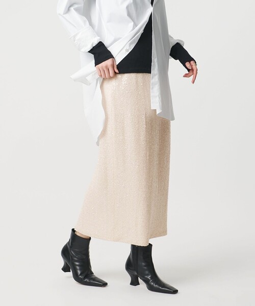 UNITED ARROWS（ユナイテッドアローズ）の「スパンコール Iライン スカート（スカート・レディース・オフホワイト/ブラック・36/38）」の18枚目の写真