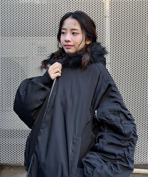 Mi-je（ミジェ）の「フードファーブルゾン【韓国ファッション】（ブルゾン・レディース・ブラック/グレー・F）」の14枚目の写真