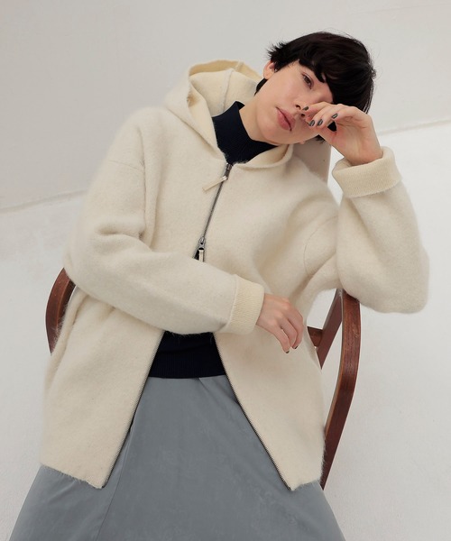 DRESSLAVE（ドレスレイブ）の「alpaca shaggy zip hoodie(アルパカシャギージップフーディー)（カーディガン/ボレロ・レディース・グレー/ホワイト・38）」の2枚目の写真
