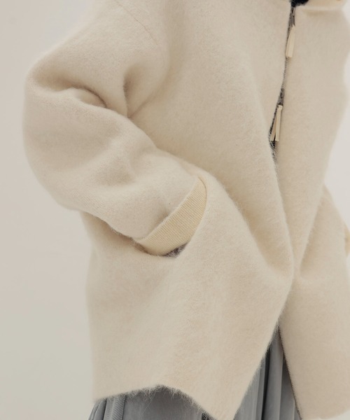 DRESSLAVE（ドレスレイブ）の「alpaca shaggy zip hoodie(アルパカシャギージップフーディー)（カーディガン/ボレロ・レディース・グレー/ホワイト・38）」の16枚目の写真