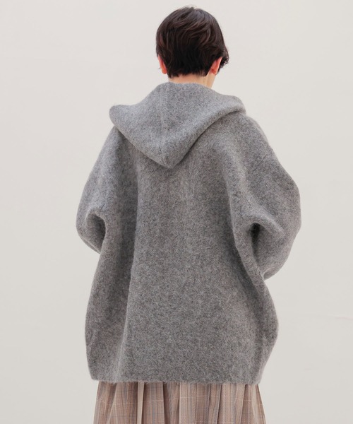 DRESSLAVE(ドレスレイブ)の「alpaca shaggy zip hoodie(アルパカシャギージップフーディー)(カーディガン/ボレロ・レディース・グレー/ホワイト・38)」の18枚目の写真