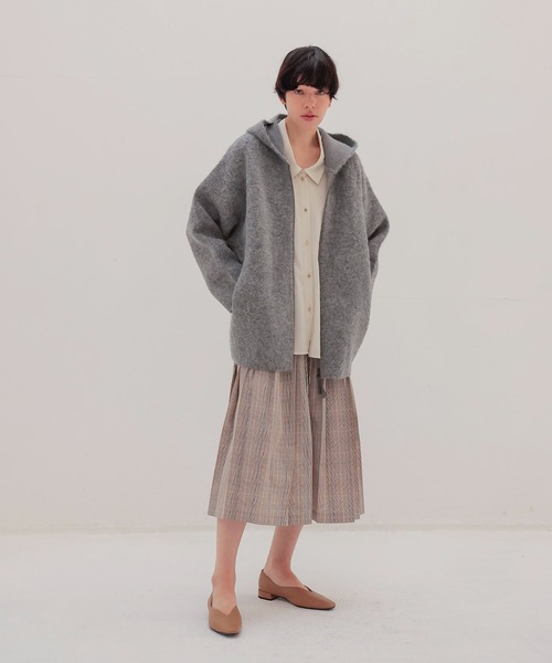 DRESSLAVE(ドレスレイブ)の「alpaca shaggy zip hoodie(アルパカシャギージップフーディー)(カーディガン/ボレロ・レディース・グレー/ホワイト・38)」の21枚目の写真