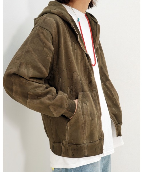 LOS ANGELES APPAREL（ロサンゼルスアパレル）の「【Los Angeles Apparel /ロサンゼルス アパレル】14 OZ FLEECE FULL ZIP DRIP DYE/ヘビーウェイト フルジップパーカー ドリップダイ アメリカ製染め 肉厚 スウェット フーディー（パーカー・メンズ・オリーブ/ブラック系その他・MEDIUM/LARGE/X-LARGE/SMALL）」の6枚目の写真