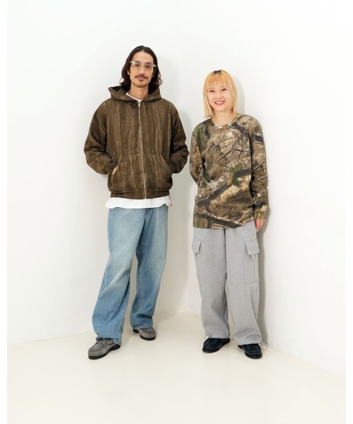 LOS ANGELES APPAREL（ロサンゼルスアパレル）の「【Los Angeles Apparel /ロサンゼルス アパレル】14 OZ FLEECE FULL ZIP DRIP DYE/ヘビーウェイト フルジップパーカー ドリップダイ アメリカ製染め 肉厚 スウェット フーディー（パーカー・メンズ・オリーブ/ブラック系その他・MEDIUM/LARGE/X-LARGE/SMALL）」の8枚目の写真