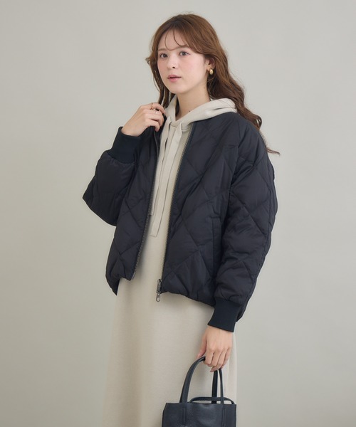 KATHARINE ROSS（キャサリンロス）の「【KATHARINE ROSS】【撥水/静電気防止/汚れ防止】衿リブキルトショートダウン（ダウンジャケット/コート・レディース・グレー/カーキ/ブラック・FREE）」の14枚目の写真