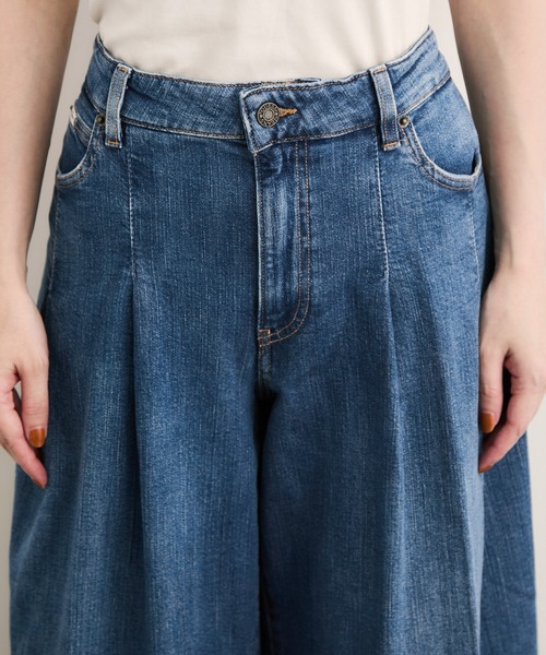GUESS JEANS(ゲスジーンズ)の「【GUESS(ゲス)】PLEATED EXTRA WIDE LEG(デニムパンツ・レディース・ブルー系その他3/ブラック系その他・M/L/S)」の8枚目の写真