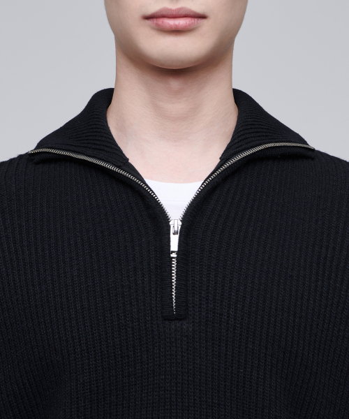 MUSINSA STANDARD（ムシンサスタンダード）の「リラックスドリブハーフジップニット[ブラック]（ニット/セーター・メンズ・その他・SMALL/MEDIUM/LARGE/X-LARGE/XX-LARGE）」の5枚目の写真