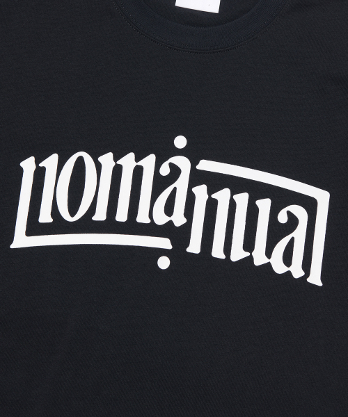 NOMANUAL(NOMANUAL)の「ARCHED TEXT T-SHIRT - BLACK(Tシャツ/カットソー・レディース・その他・X-LARGE/SMALL/MEDIUM/LARGE)」の5枚目の写真