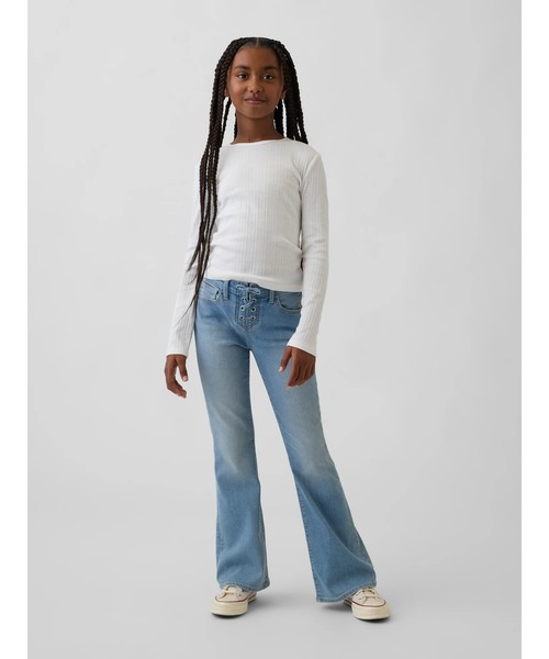 GAP(ギャップ)の「ハイライズ レースアップ '70s フレアデニム (キッズ)(デニムパンツ・キッズ・ライトインディゴブルー・130cm/150cm/140cm/120cm/160cm/155cm)」の5枚目の写真