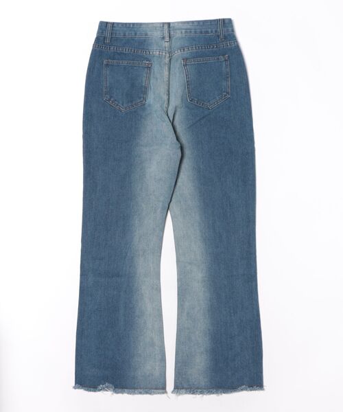 i-dare(アイディア)の「【i-dare】バイカラーデザインフレアデニムパンツ(デニムパンツ・レディース・ブルー・SMALL/MEDIUM/LARGE/X-LARGE)」の2枚目の写真
