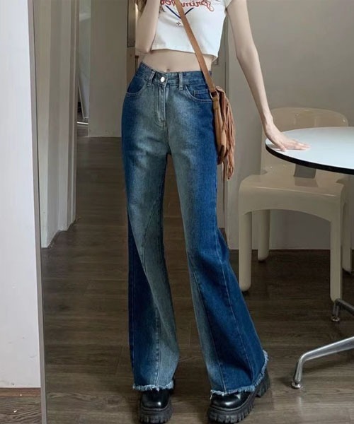 i-dare(アイディア)の「【i-dare】バイカラーデザインフレアデニムパンツ(デニムパンツ・レディース・ブルー・SMALL/MEDIUM/LARGE/X-LARGE)」の3枚目の写真