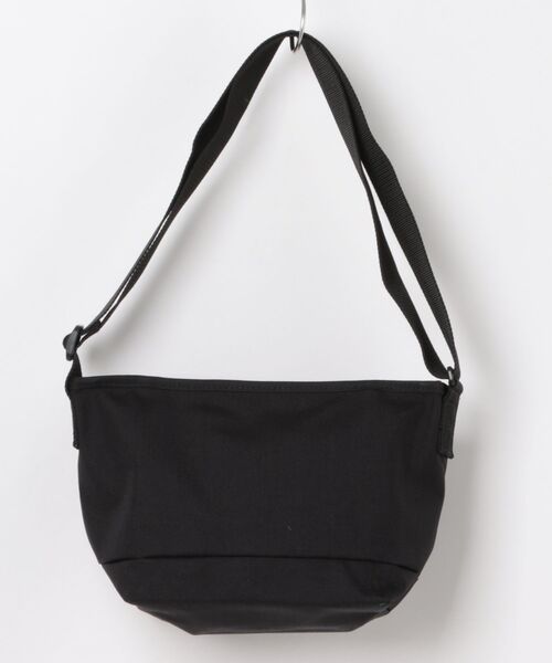 Manhattan Portage（マンハッタンポーテージ）の「NYLON MESSENGER BAG (SM) FZP Pokemon 25（メッセンジャーバッグ・メンズ・ブラック・SMALL）」の16枚目の写真