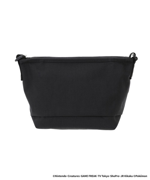 Manhattan Portage（マンハッタンポーテージ）の「NYLON MESSENGER BAG (SM) FZP Pokemon 25（メッセンジャーバッグ・メンズ・ブラック・SMALL）」の13枚目の写真