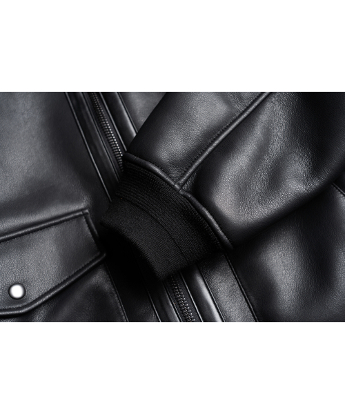 CONNECT KINLOCH（コネクトキンロック）の「A-2 ムートンボンバージャケット [ブラック]（ムートンコート・メンズ・ブラック・LARGE/MEDIUM/SMALL）」の6枚目の写真