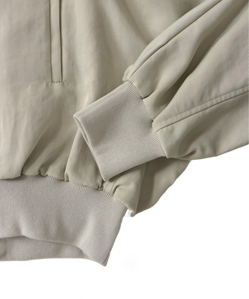 DRESSLAVE(ドレスレイブ)の「nylon short blouson(ナイロンショートブルゾン)(ブルゾン・レディース・カーキ/ホワイト・38)」の3枚目の写真