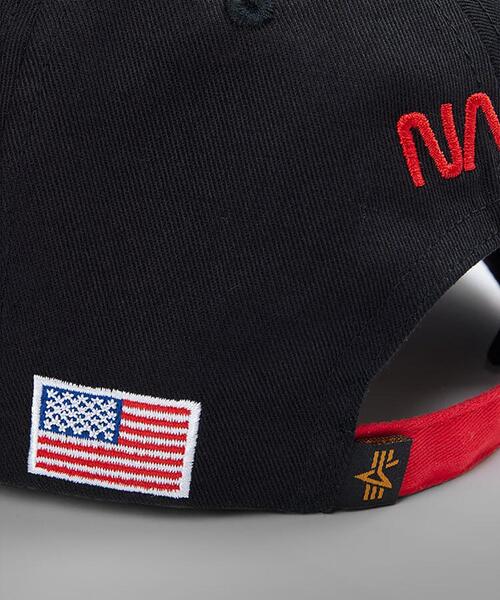 Alpha Industries（アルファインダストリーズ）の「Alpha Industries/アルファインダストリーズ/NASA WORM LOGO CAP/ナサ ウォーム ロゴ キャップ（キャップ・メンズ・ブルー/ブラック・F）」の4枚目の写真