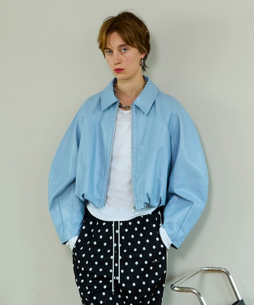 MAISON SPECIAL（メゾンスペシャル）の「Gathered Balloon Vegan Leather Jacket/ギャザーバルーンヴィーガンレザージャケット（ブルゾン・レディース・ホワイト/ブルー/ブラック・FREE）」の11枚目の写真