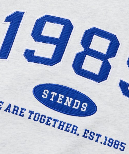 STENDS（ステンズ）の「[M~4XL] オリジナル1985クルーネック_メランジグレー（スウェット・レディース・その他・XX-LARGE/XXX-LARGE/XXXX-LARGE/LARGE/X-LARGE/MEDIUM）」の2枚目の写真