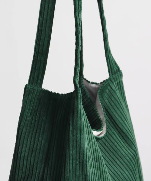 GREEN STUFF（グリーンスタッフ）の「思わず迫ったショッパーバッグ53 クレシックコーデュロイ - ゴールデングリーン（ショルダーバッグ・レディース・その他・FREE）」の7枚目の写真