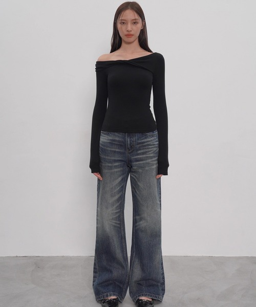 EIGHTHMONTH(エイスマンス)の「オフショルダーツイストトップスEM25a154【EIGHTHMONTH】(Tシャツ/カットソー・レディース・ブラック/ダークブラウン・M/S)」の14枚目の写真