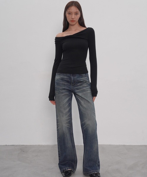 EIGHTHMONTH(エイスマンス)の「オフショルダーツイストトップスEM25a154【EIGHTHMONTH】(Tシャツ/カットソー・レディース・ブラック/ダークブラウン・M/S)」の15枚目の写真