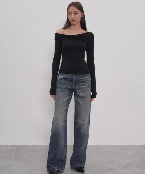EIGHTHMONTH(エイスマンス)の「オフショルダーツイストトップスEM25a154【EIGHTHMONTH】(Tシャツ/カットソー・レディース・ブラック/ダークブラウン・M/S)」の18枚目の写真